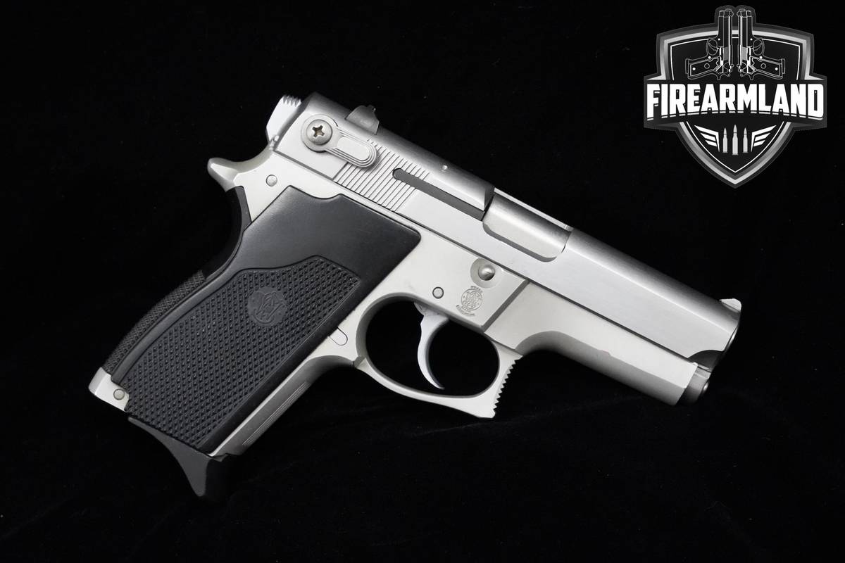 1988 Smith & Wesson (S&W) Model 669 9mm 3.5" Stainless Steel S&W 669 DA/SA