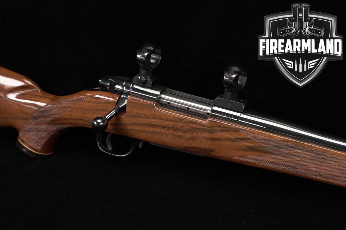 1972-1973 Weatherby Mark V Varmintmaster 22-250 Rem 26" Blued & Walnut MK 5