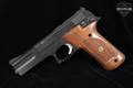 Smith & Wesson (S&W) Model 422 .22 LR Black in Excellent Condition Image 2