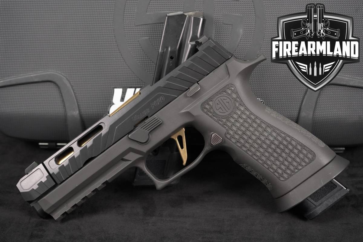 Sig Sauer P320 Spectre Comp Custom Works 9mm OR P 320 +2 MAGS, ORIG CASE