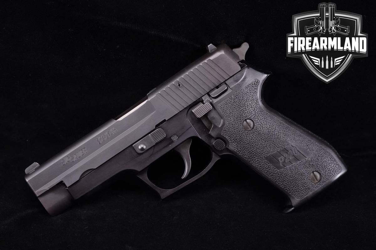 Sig Sauer P220 45 ACP 4.4" Nitron P 220 +2 MAGS & ORIG CASE