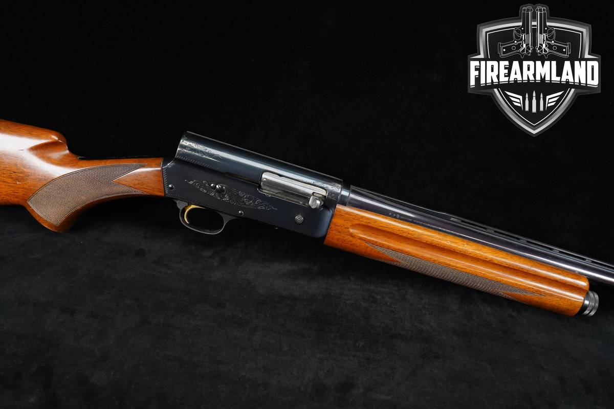 VINTAGE 1969 Browning Auto-5 Light Twenty 20-Ga 25" Blued & Walnut A5 2-¾"