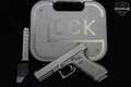 Glock 22 Gen3 .40 S&W Black in Excellent Condition Image 2