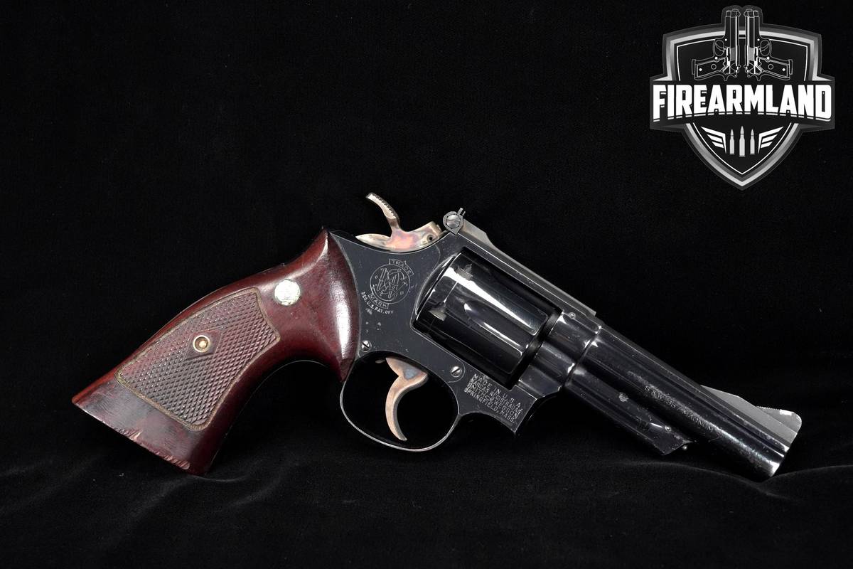 NO DASH! Smith & Wesson Model 19 Combat Magnum 357-Magnum 4" Blued
