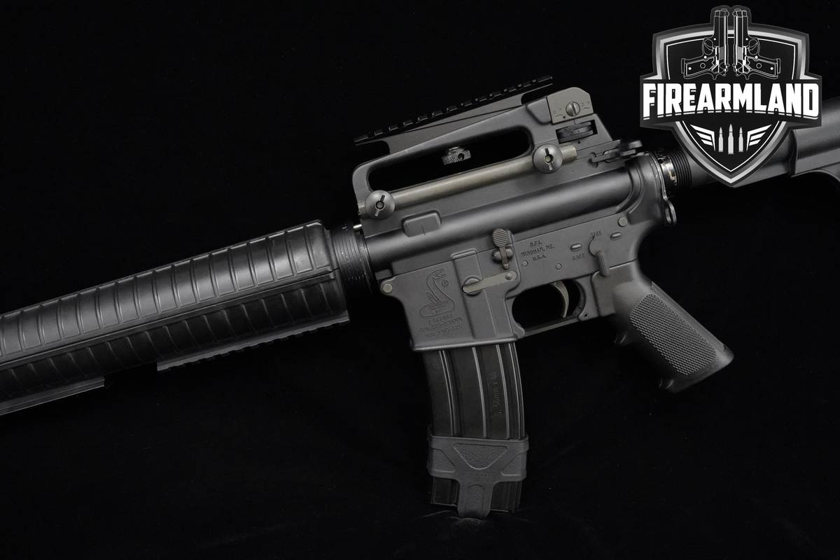 Bushmaster XM15-E2S 5.56 NATO AR-15 AR15 AR Bushmaster CARRY HANDLE + 2MAGS