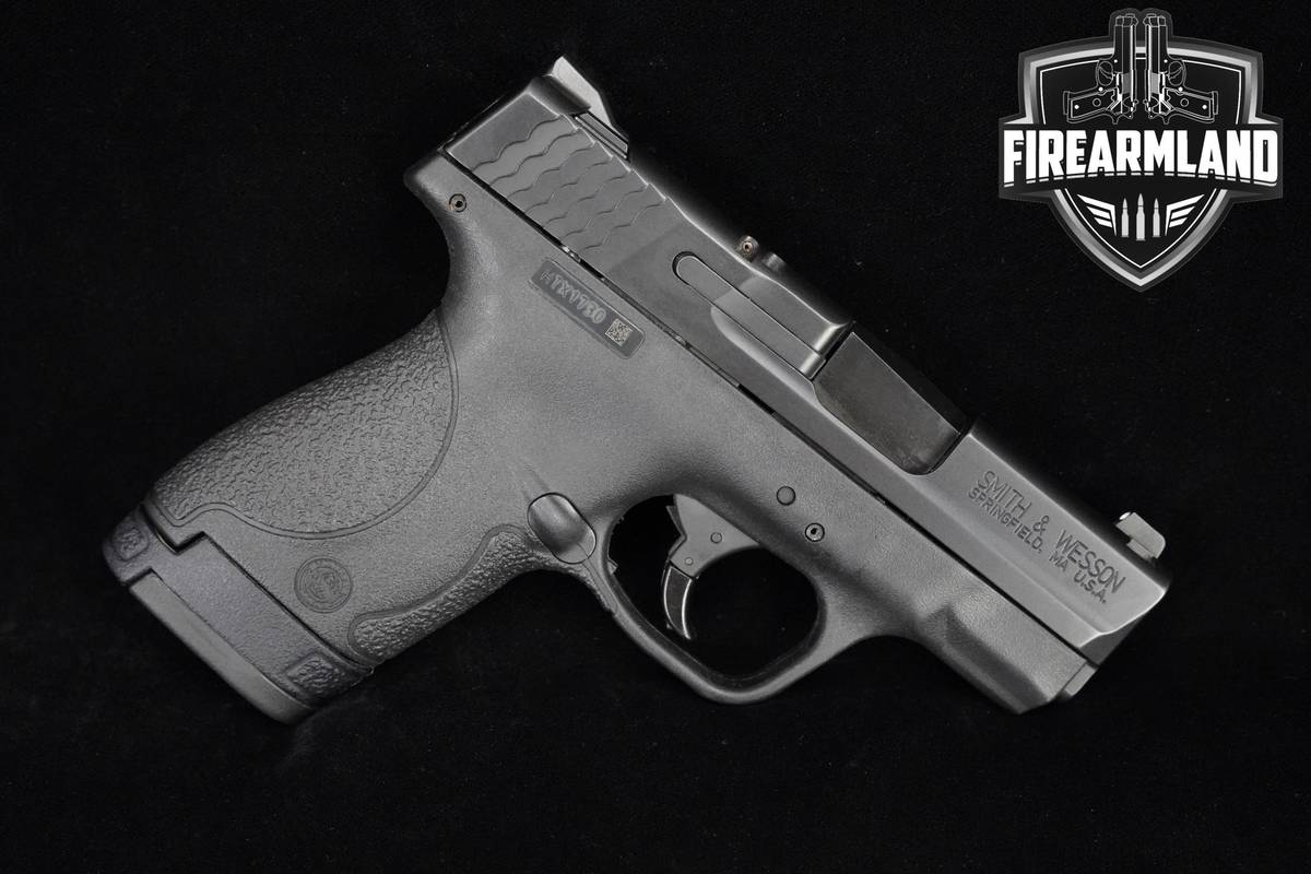 Smith & Wesson (S&W) M&P9 Shield 9mm S&W M&P-9 CCW +4 MAGS & ORIG CASE