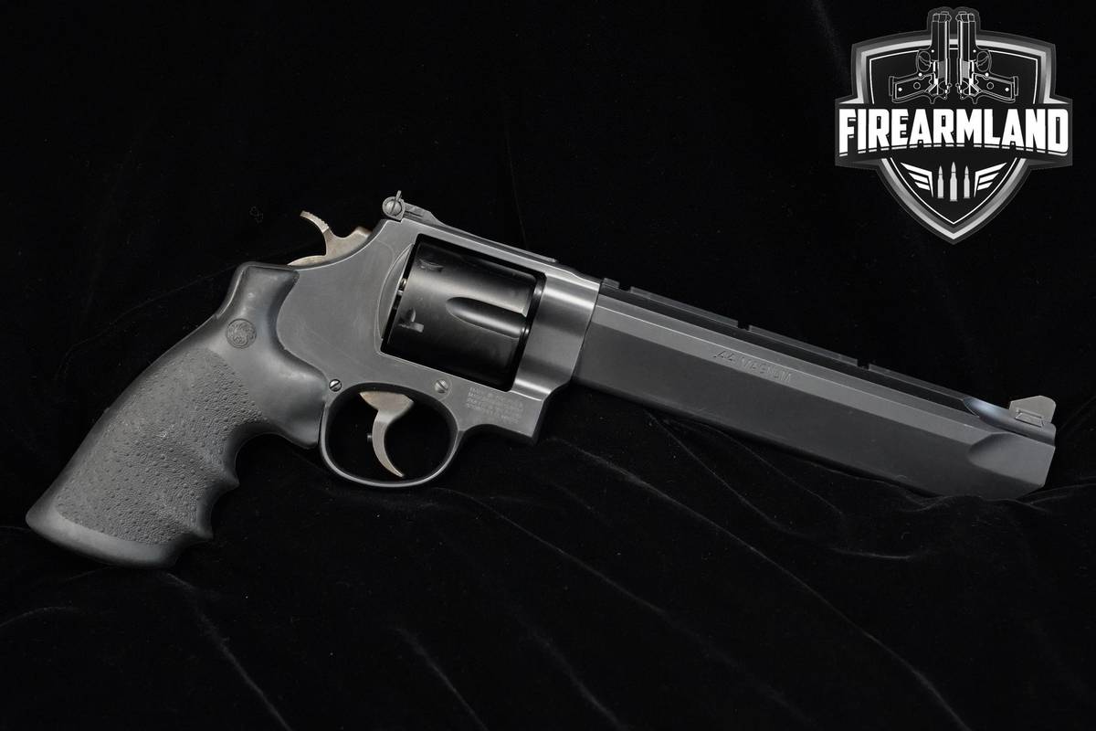 Smith & Wesson (S&W) Model 629 Performance Center Stealth Hunter 44 Magnum