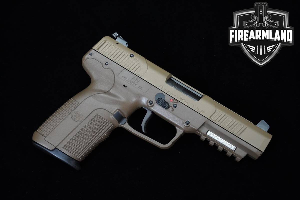 FN Five-seveN Flat Dark Earth 5.7x28 FDE FN-Five-seveN 57 3MAGS & ORIG CASE