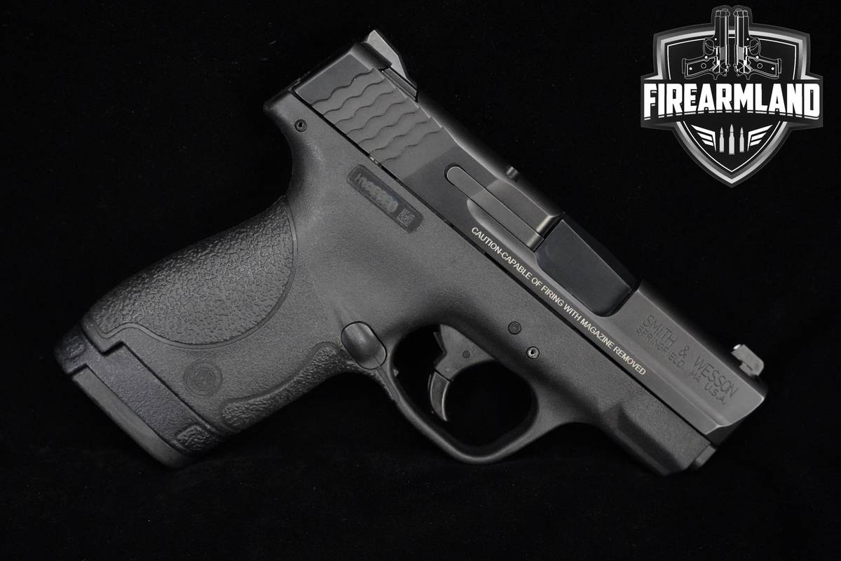 Smith & Wesson (S&W) M&P9 Shield 9mm S&W M&P-9 +2 MAGS