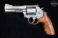 Smith & Wesson (S&W) Model 686-2 .357 Mag. Stainless Steel in Good Condition Image 3