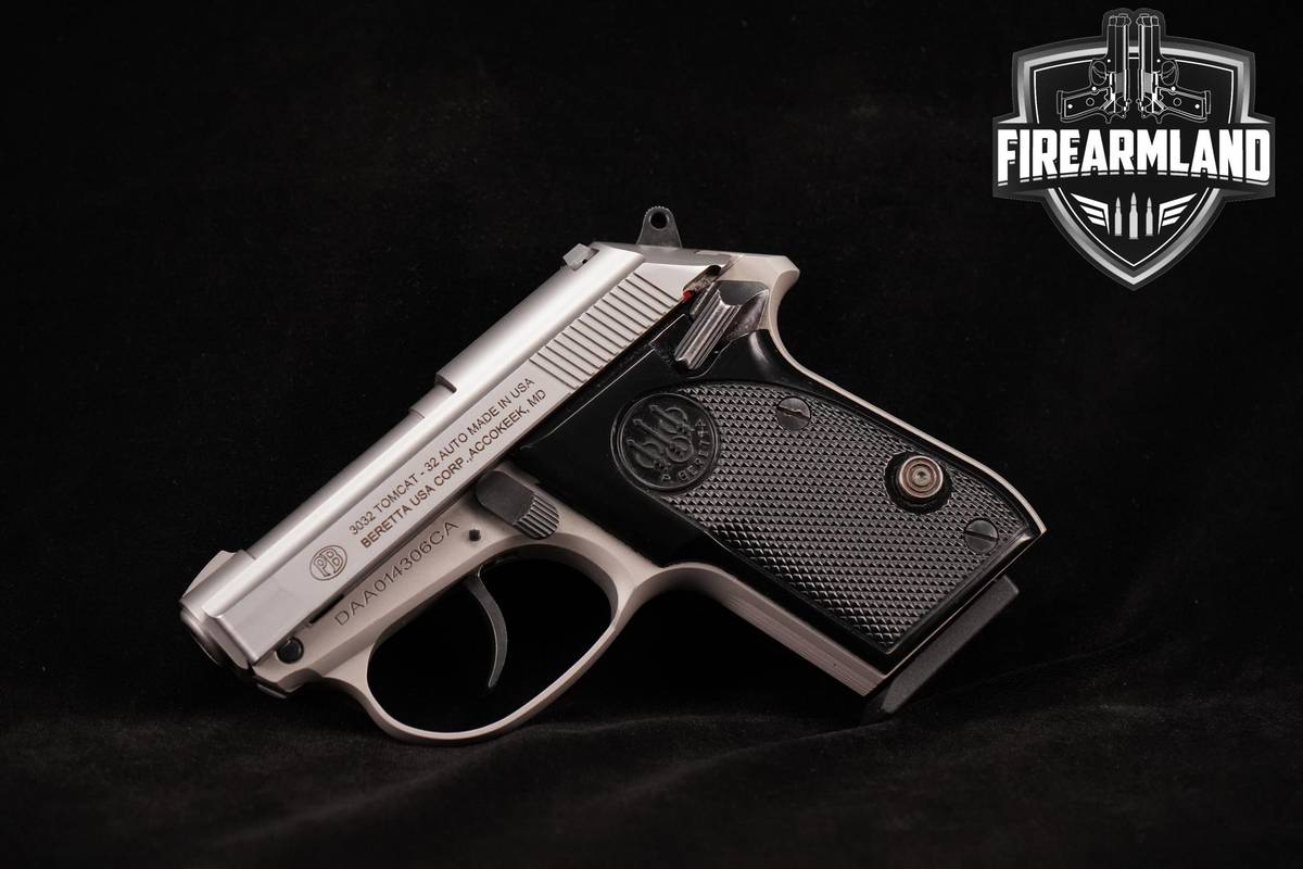 Beretta Model 3032 Tomcat Inox 32 ACP 2.4" Inox +2 MAGS, ORIG BOX & HOLSTER