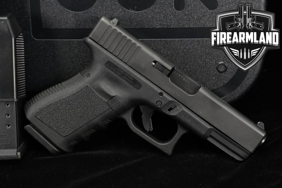 Glock 19 Gen3 G19 Gen 3 9mm 4.02 +THREE MAGS & ORIG CASE