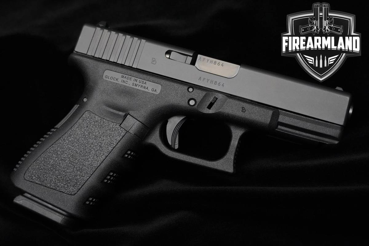 Glock 19 Gen3 9mm 4.02" Pistol G19 G-19 3 Gen +3 MAGS & HOLSTER