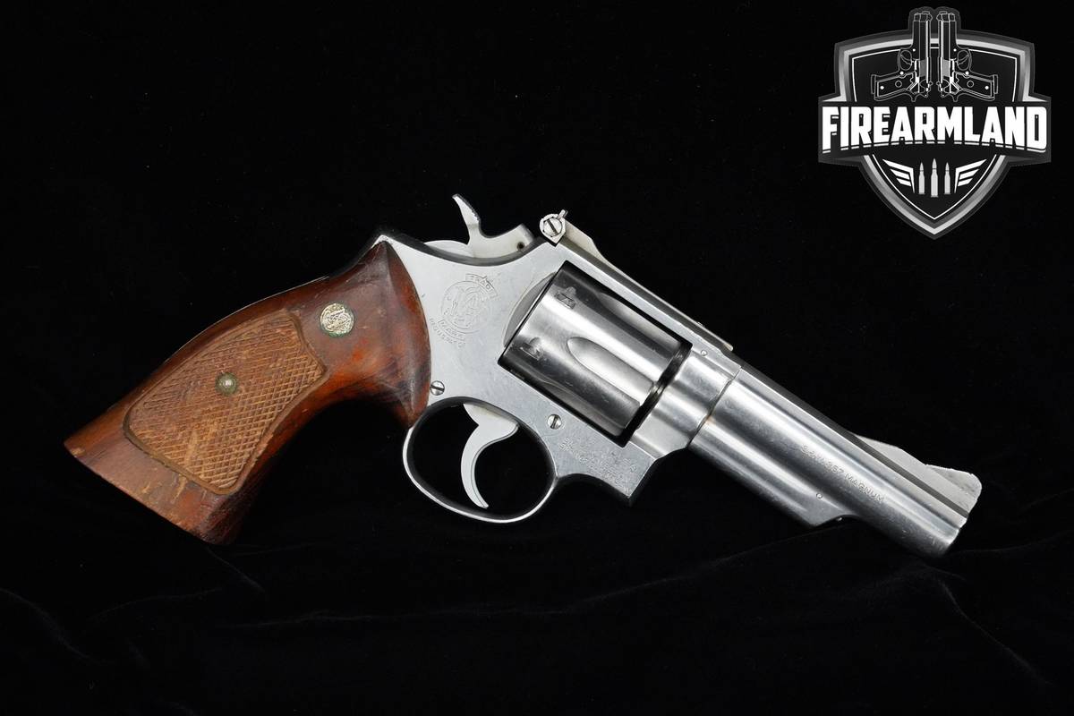 Smith & Wesson (S&W) Model 66 Combat Magnum Stainless 357 Magnum 4" S&W 66