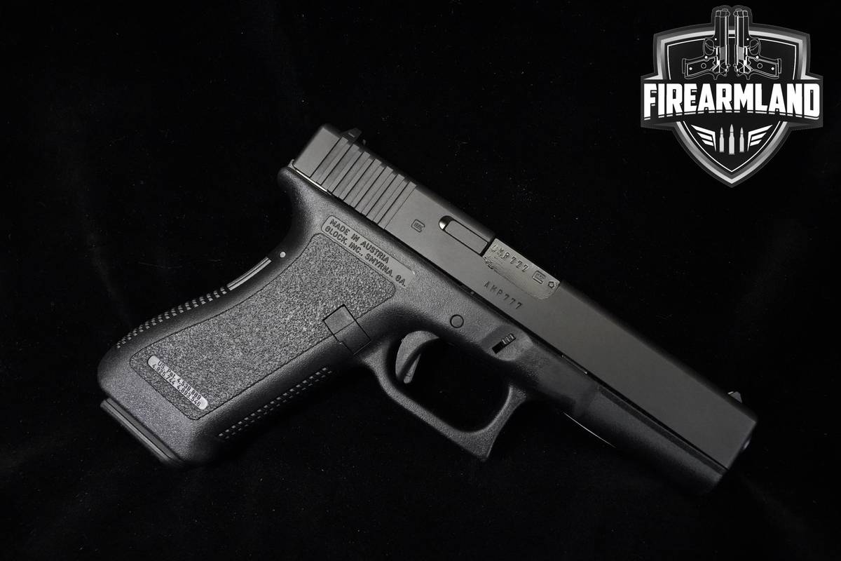 MINT Glock 17 Gen2 9mm 4.49" Glock G17 Gen-2 +2 MAGS