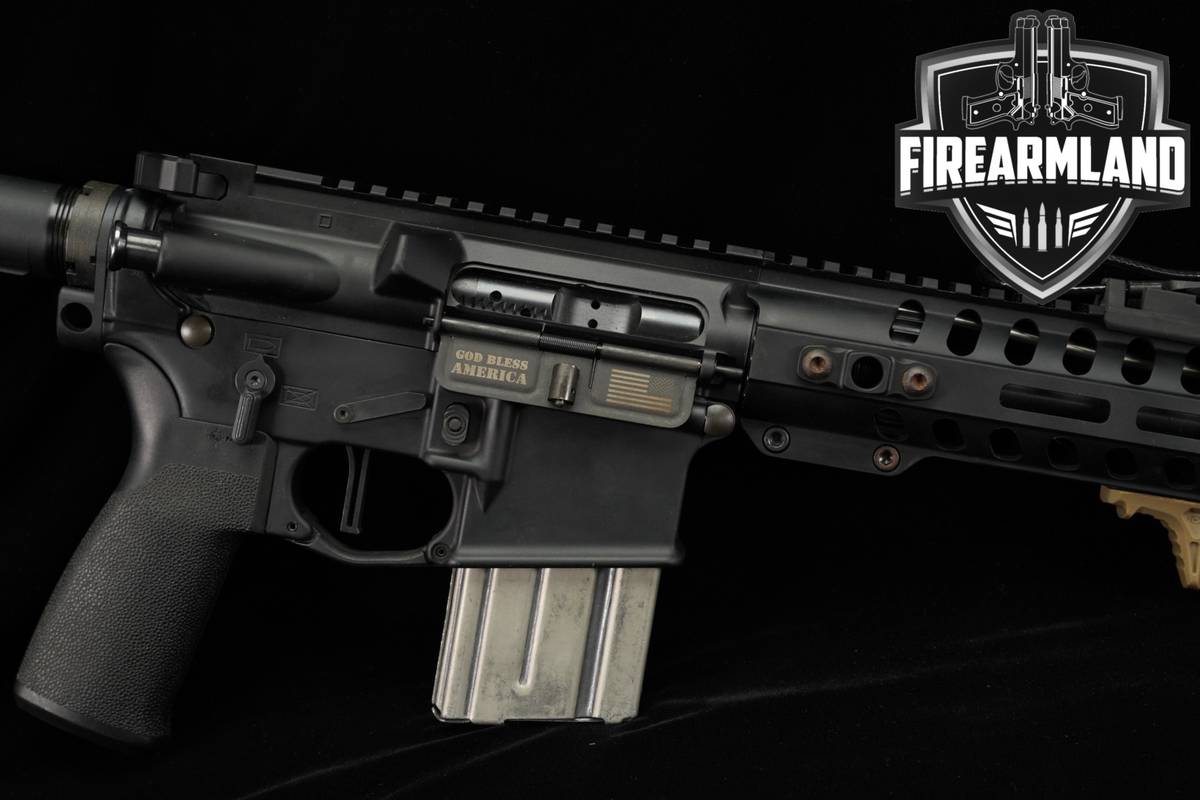 Patriot Ordnance Factory POF P-15 5.56 NATO AR15 P15 AR +SUREFIRE LIGHT
