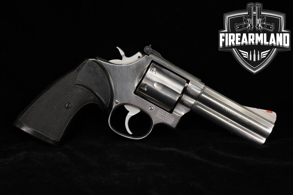 1983-1984 Smith & Wesson Model 686 No-Dash S&W 357 Magnum 4" Stainless M686