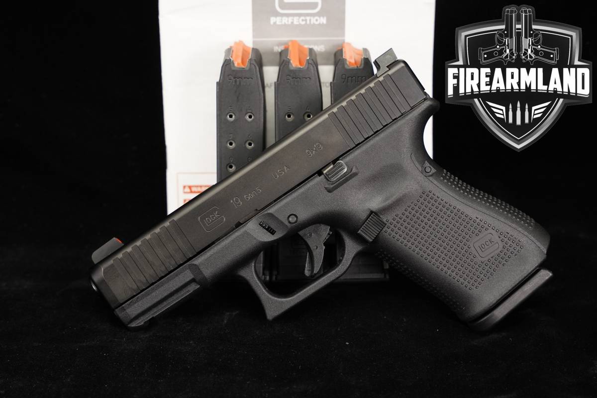 Glock 19 Gen5 FS G19 Gen 5 9mm 4.02 +4 MAGS