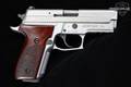 Sig Sauer P229 SS Elite .40 S&W Stainless Steel in Like-New Condition Image 3