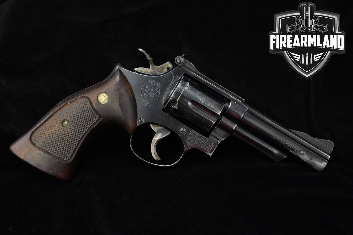 1972 Smith & Wesson (S&W) Model 19-3 Combat Magnum 357 Magnum 4" S&W 19-3
