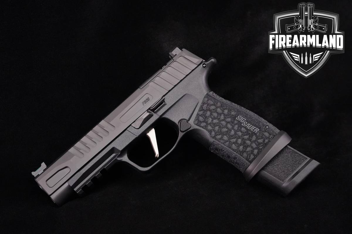 Sig Sauer P365 FUSE XMacro 9mm 4.3" P-365 X-Macro +3 MAGS & ORIG CASE