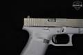 Glock 19 Gen5 Gray 9mm Luger nDLC in Excellent Condition Image 4