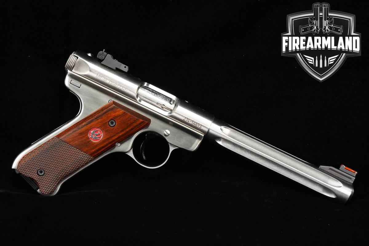 Ruger Mark III Hunter 22LR 6.88" Stainless +2 MAGS, ORIG CASE & HOLSTER