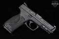 Smith & Wesson (S&W) M&P 40 M2.0, No Thumb Safety .40 S&W Black in Very Good Condition Image 5