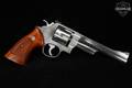 1985 Smith & Wesson (S&W) Model 624 no-dash; 1985 Target Stainless .44 Special Brushed Stainless in Very Good Condition Image 4