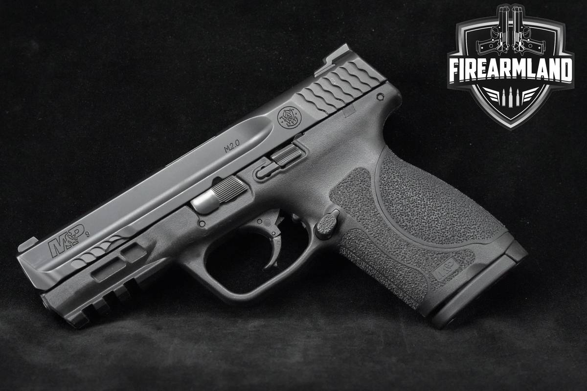 Smith & Wesson M&P9 M2.0 Compact 9mm 4" S&W-M&P-9 +2 MAGS & ORIG CASE