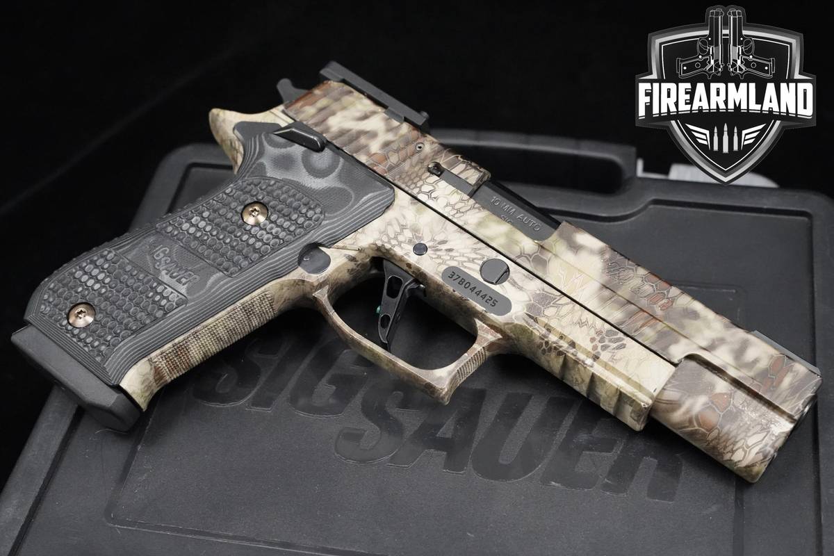 Sig Sauer P220 Elite Hunter 10mm 5" Camo Sig-Sauer P220 +3 MAGS & ORIG BOX