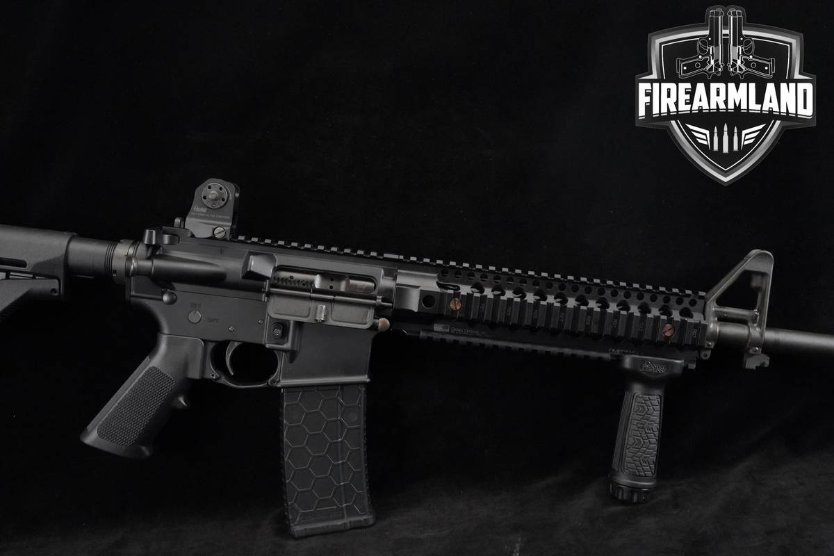 DISCONTINUED Daniel Defense DDM4 V2 5.56 NATO AR-15 AR15 16"
