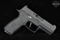 Sig Sauer P320 AXG Carry 9mm Luger Two-Tone Black & Titanium Gray in Excellent Condition Image 4