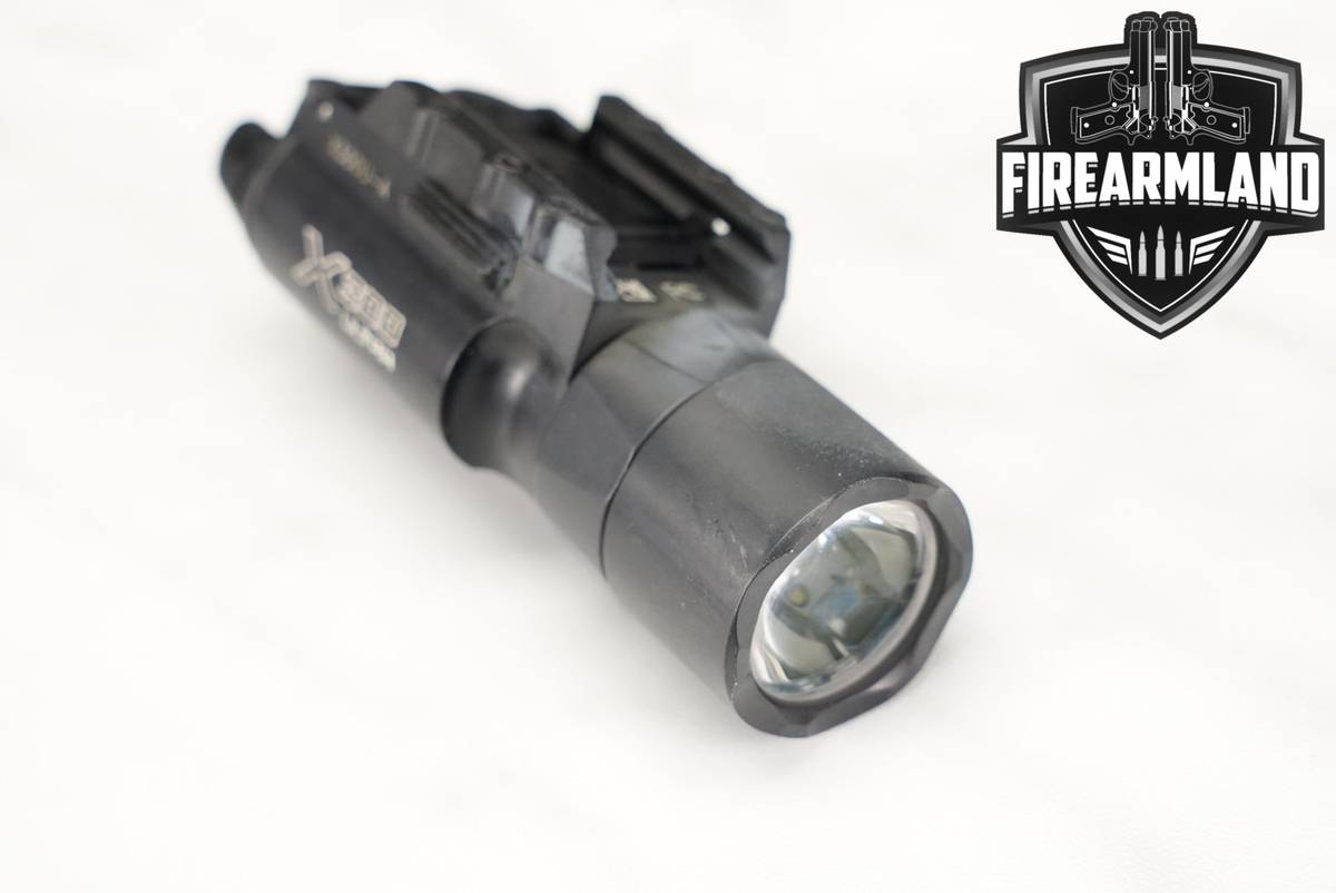 SureFire X300 Ultra X300U-A 1000 Lumens & 11,300 Candela Weapon Light X-300