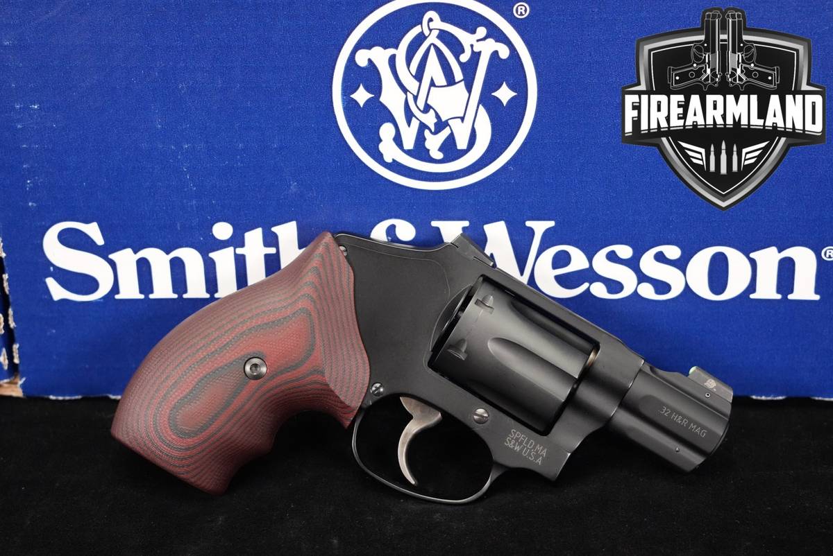Smith & Wesson Model 432-UC LIPSEY'S EXCLUSIVE S&W 32 H&R Magnum 1.875