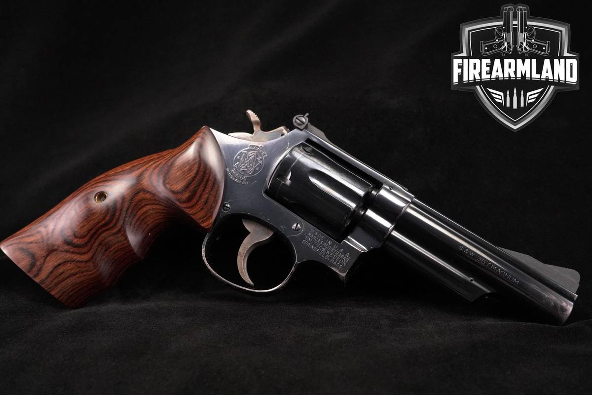 1969 Smith & Wesson S&W Model 19-3 Combat Magnum 357-Mag 4" Blued DA/SA