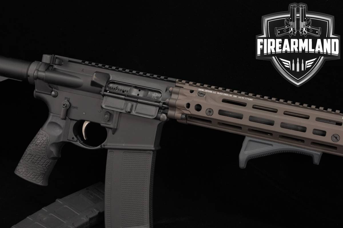 Daniel Defense DD4 RIII S 5.56 NATO AR-15 AR15 11.5" DD M4 +2 MAGS