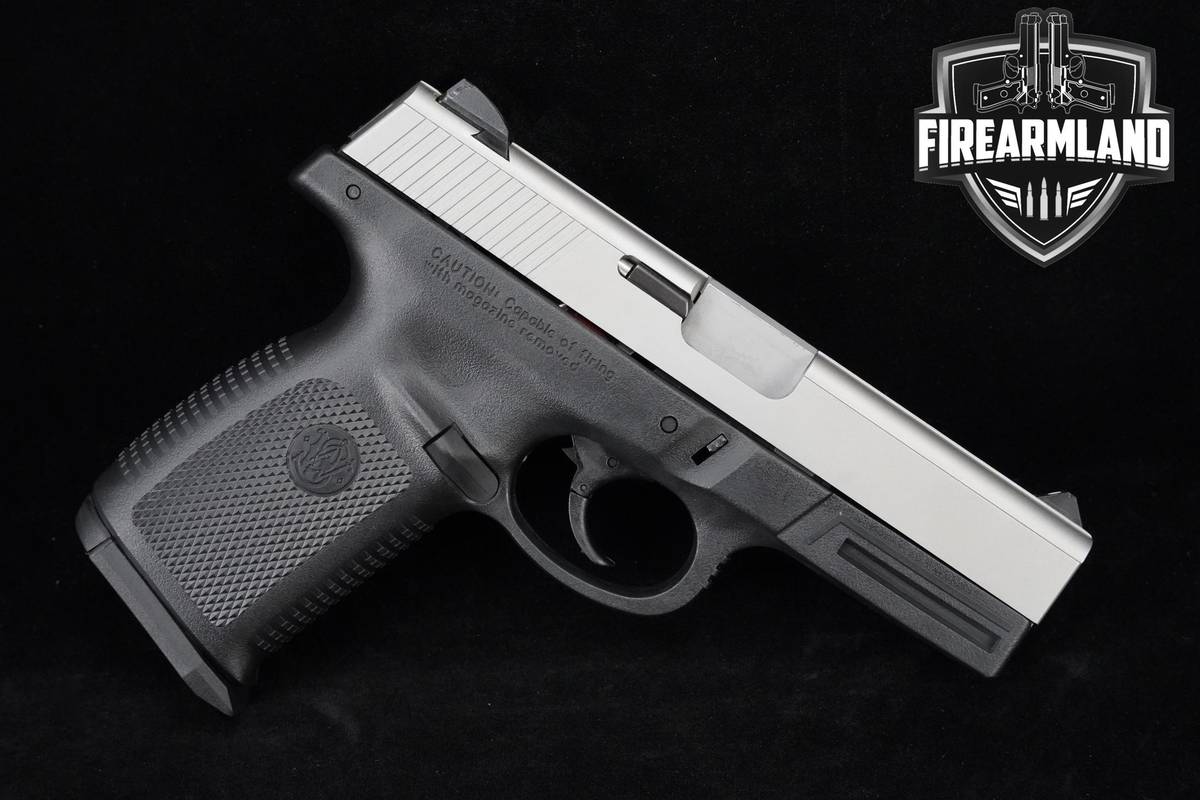 Smith & Wesson S&W SW40VE Black/Stainless S&W-40VE +2 MAGS & ORIG BOX