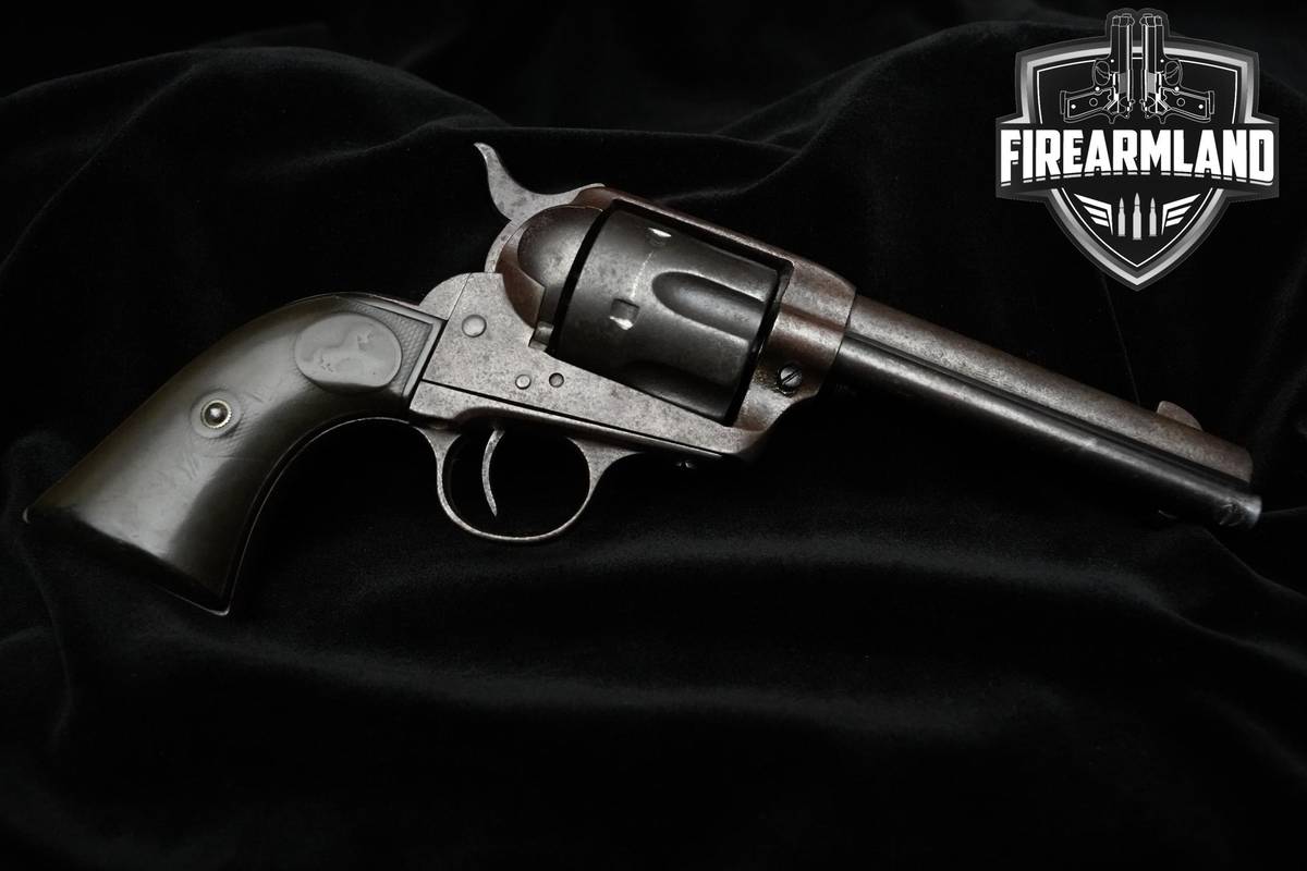 1900 Colt Single Action Army 32-20 Win 4.75" Blued SAA Colt SAA Antique