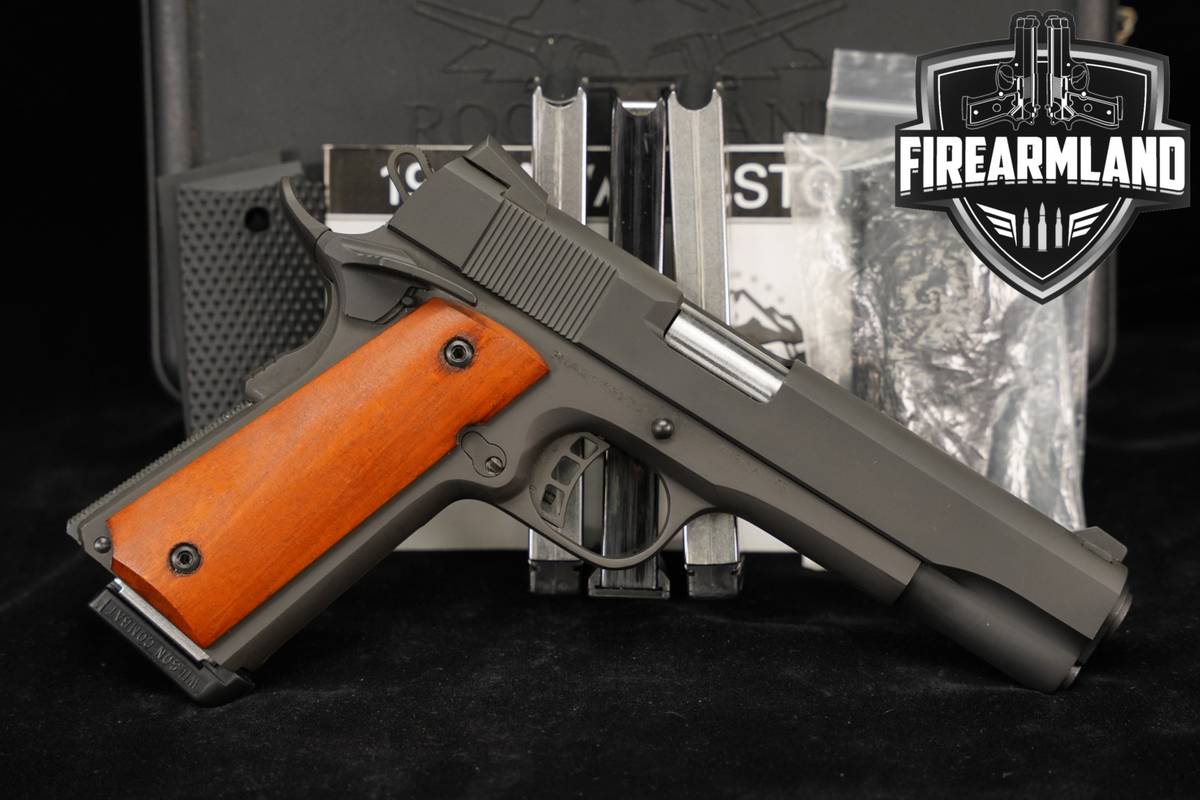 Rock Island Armory RIA M1911 A1-FS 1911 M1911A1 +4 MAGS & ORIG CASE