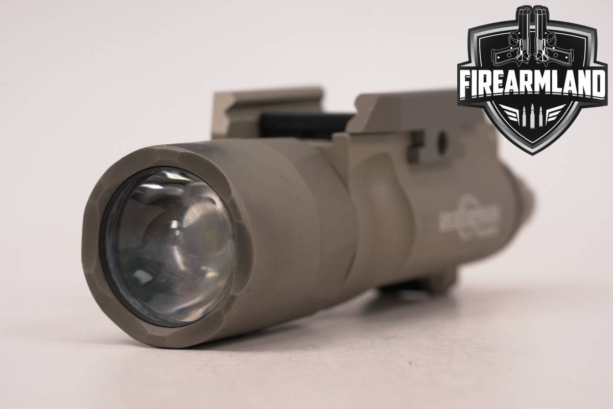 SureFire X300 Ultra 1000 Lumens & 11,300 Candela Weapon Light X-300