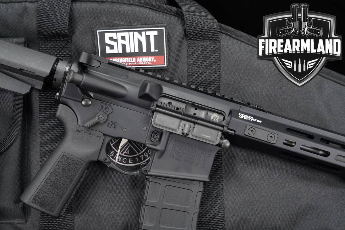Springfield Armory SAINT Victor 5.56 NATO AR-15 AR15 7.5" 2 MAGS, ORIG CASE