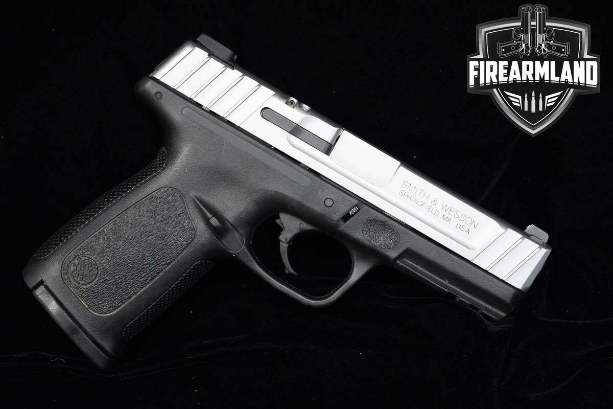 Smith & Wesson (S&W) SD40VE 40 S&W 4" Two-Tone SD40VE SD-40-VE +3 MAGS