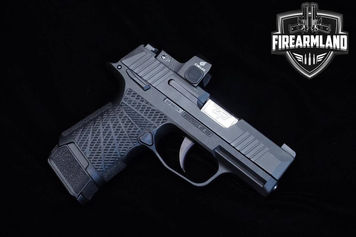 Sig Sauer P365 Manual Safety 9mm 3" Nitron Sig-Sauer P365 ORIG CASE & OPTIC