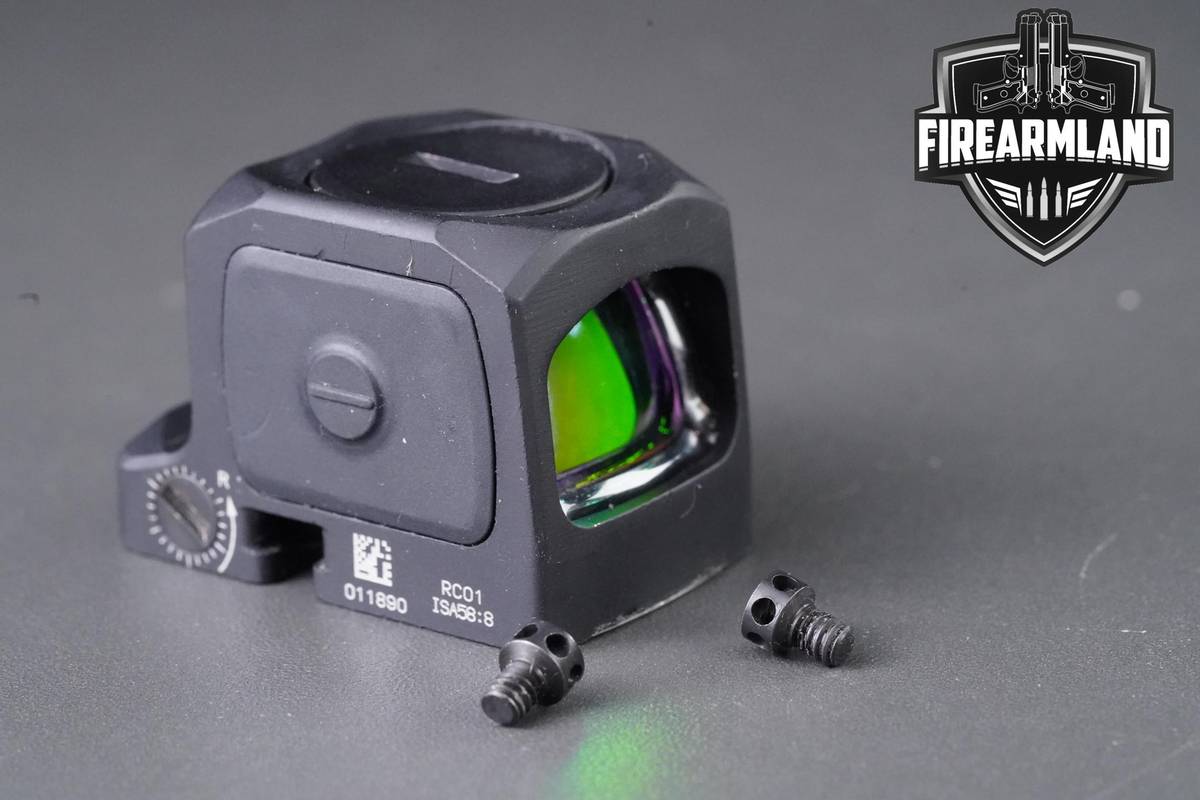 Trijicon RCR 3.25 MOA Enclosed Red Dot RMR