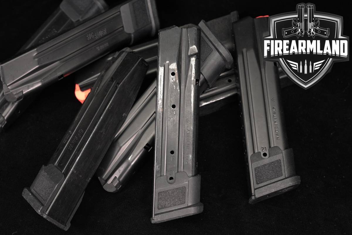 EIGHT (8) Sig Sauer P320 21-Round Magazines 9mm Luger P-320 Mags