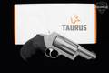 Taurus Judge Magnum .45 LC/.410 Stainless Steel in Excellent Condition Image 2