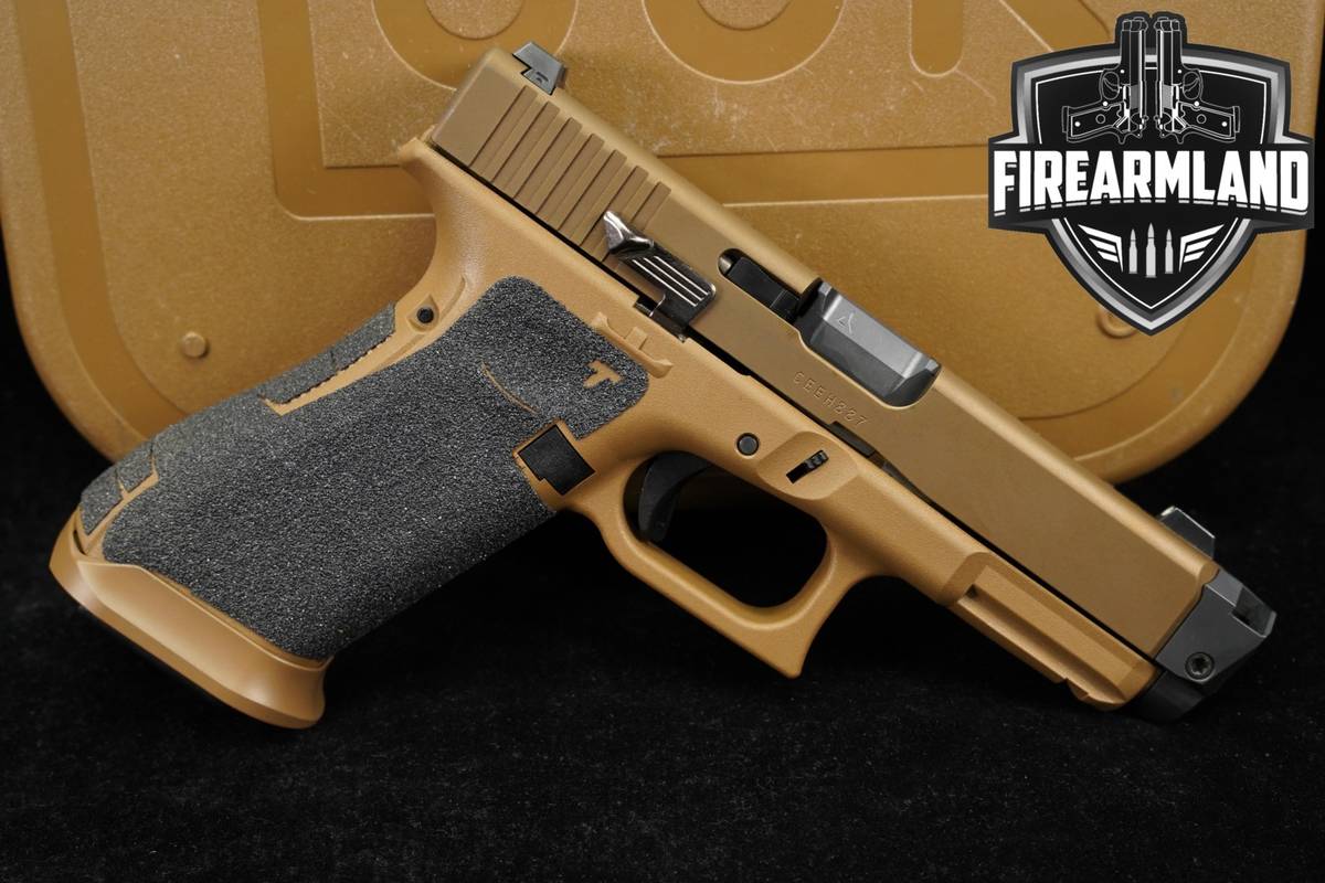 Glock 19X G19X 9mm 4.4" Coyote Tan COMP +ORIG CASE