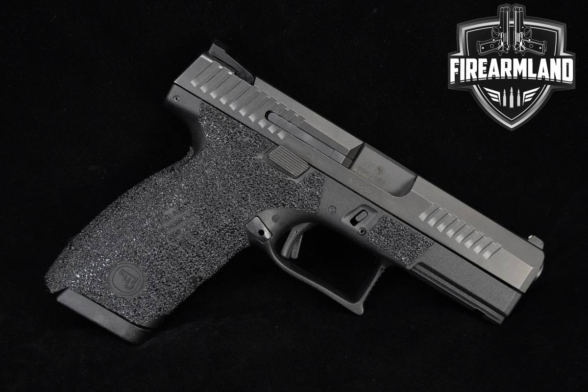 CZ P-10 C 9mm CZ-P-10-C P10 Compact +2 MAGS & ORIG CASE