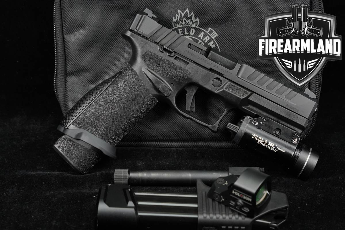 Springfield Armory Echelon 4.5 9mm +THREADED BBL, 2 MAGS & ORIG CASE